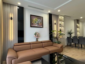 Bán nhanh căn hộ 74m2 2 ngủ 2 vệ sinh Vinhomes Metropolis, view đẹp hướng hướng mát full đồ cao cấp